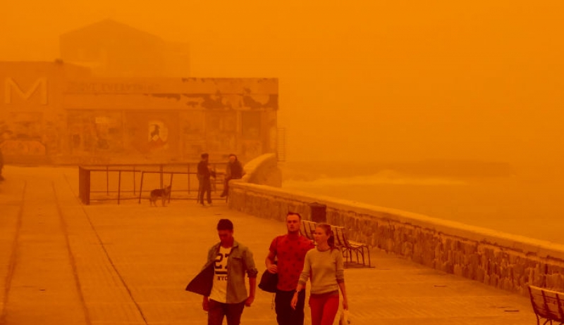 Η αφρικανική σκόνη ξανά πάνω από την Ελλάδα – Ποιες περιοχές θα επηρεαστούν