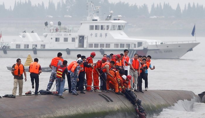 Τραγικός απολογισμός από το ναυάγιο στην Κίνα: 442 οι νεκροί