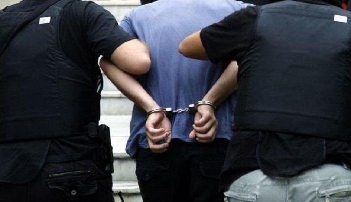 Σύλληψη διωκόμενου ημεδαπού στην Κω για άμεση συνέργεια σε απάτη κατ&#039;  εξακολούθηση και κατά συναυτουργία.