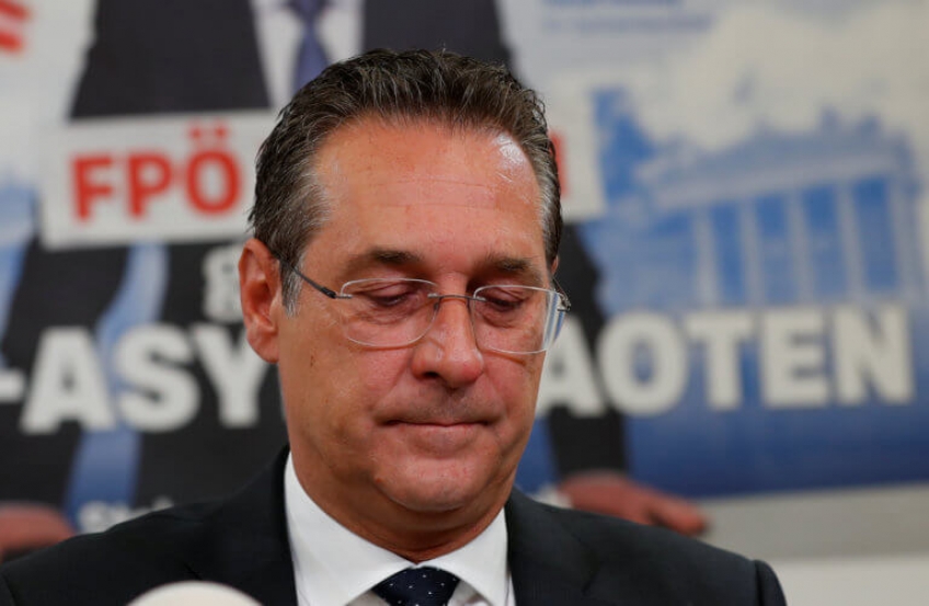 Αυστρία: Παραιτήθηκε ο αντικαγκελάριος Χάιντς Κρίστιαν Στράχε