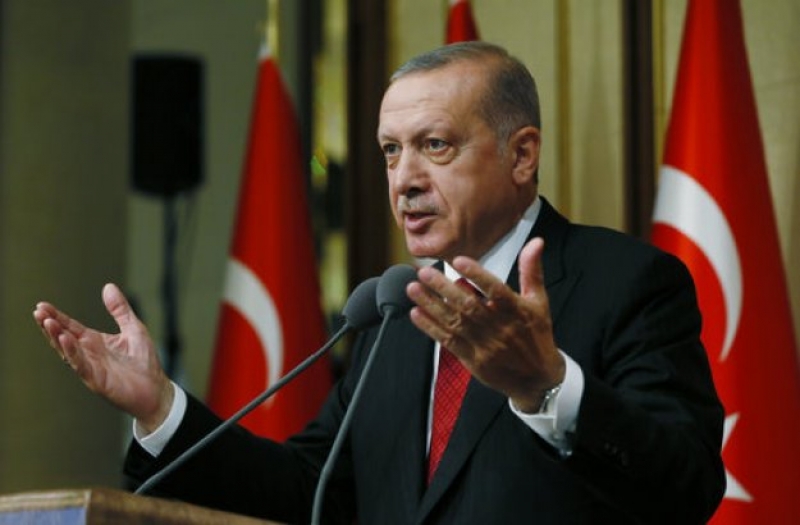 Τ. Ερντογάν σε Τούρκους: Μετατρέψτε δολάρια και ευρώ σε λίρες - Δεν θα χάσουμε τον οικονομικό πόλεμο