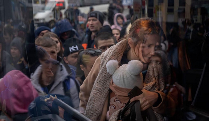 Η Ουκρανία προσφεύγει στη Χάγη κατά της Ρωσίας – Ξεπέρασαν τους 370.000 οι πρόσφυγες