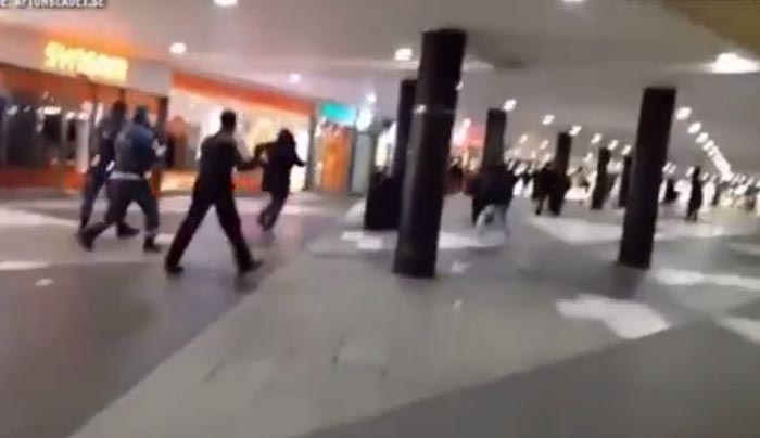 Επιθέσεις κατά μεταναστών στη Στοκχόλμη-BINTEO