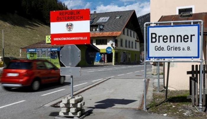 Η Αυστρία ετοιμάζει φράχτη στα σύνορα με την Ιταλία - Τι λέει ο Ρέντσι