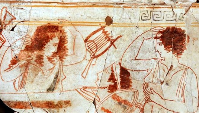 Εντυπωσιακή τοιχογραφία που βρέθηκε στους πέντε νέους βασιλικούς τάφους οι οποίοι ανασκάφηκαν στη Βεργίνα κοντά στον τάφο που αποδίδεται – με νέα ισχυρότερα στοιχεία – στον βασιλιά της Μακεδονίας Φίλιππο Β’, πατέρα του Μεγάλου Αλεξάνδρου