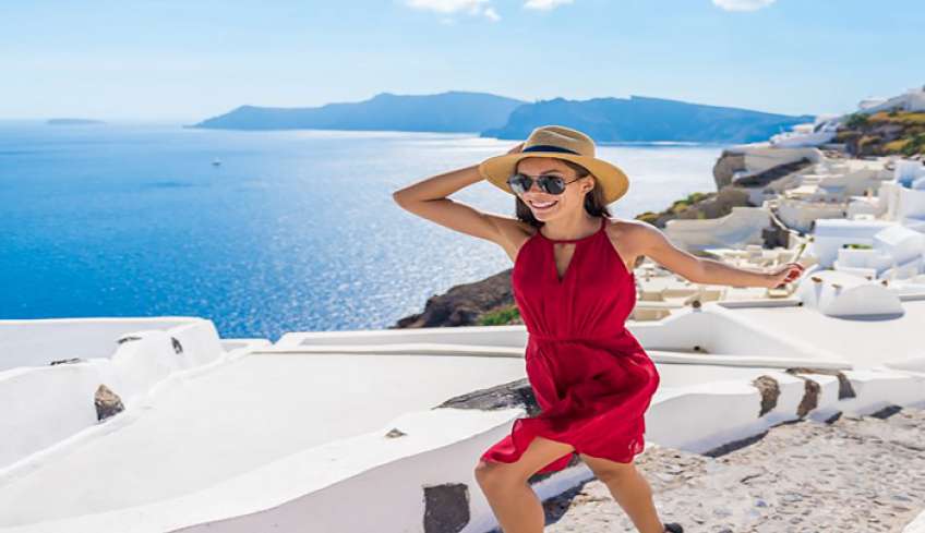 «Χρυσή» χρονιά το 2023 για τον ελληνικό τουρισμό