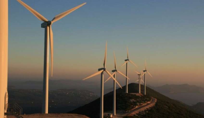 «ΔΕΗ Ανανεώσιμες»: Αναβαθμίζεται το αιολικό πάρκο της Καρπάθου