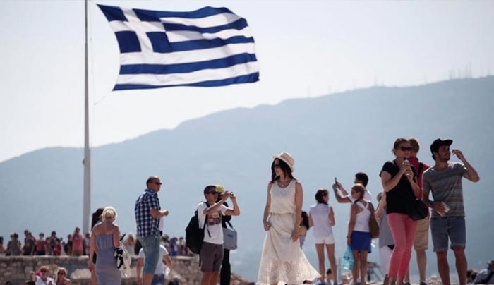 Τhomas Cook: «Eπιασε» τον στόχο των 2 εκατ. κρατήσεων για Ελλάδα το 2016