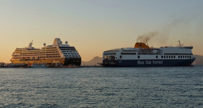 Εικόνες από το Λιμάνι της Κω: το AZAMARA και BLUE STAR μαζί στη προβλήτα!