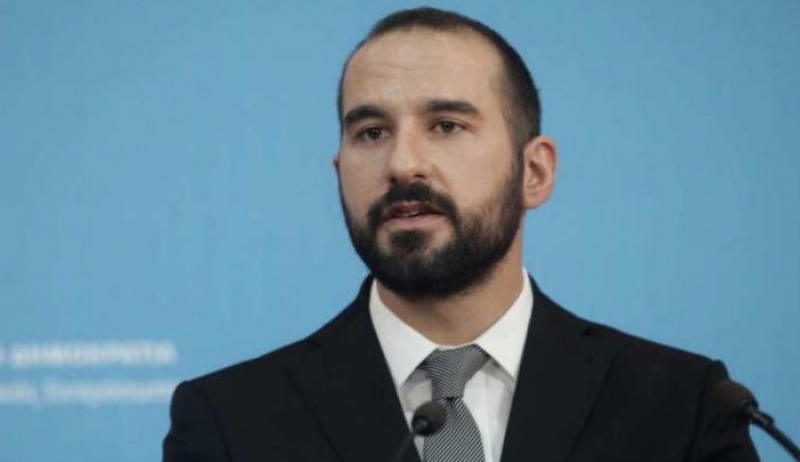 Τζανακόπουλος: Δεν επιβεβαιώνεται περιστατικό με την σημαία