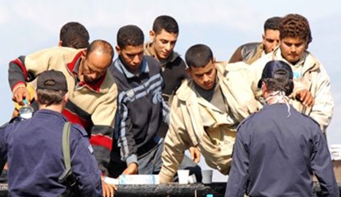 Σύλληψη (17) λαθρομεταναστών στην Κω στις 28-2-2015 το πρωί