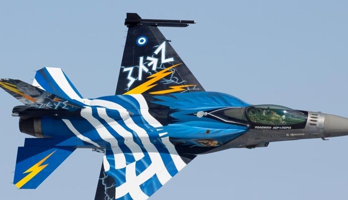 Πτήση που κόβει την ανάσα μέσα σε ελληνικό F16! (ΒΙΝΤΕΟ)