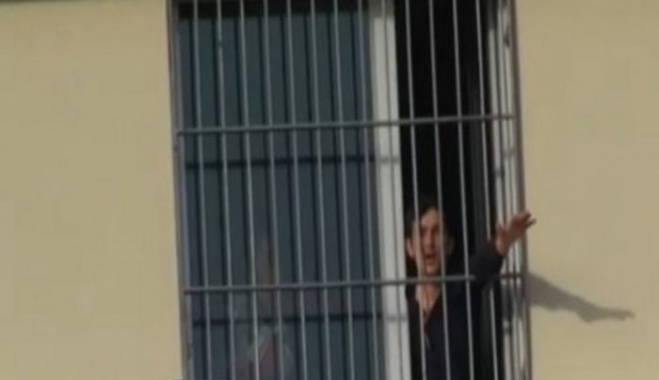 Αποκαλυπτικό βίντεο: Έτσι τηρούν τη συμφωνία οι Τούρκοι! Κρατούν σε φυλακή τους μετανάστες που επαναπροωθούν