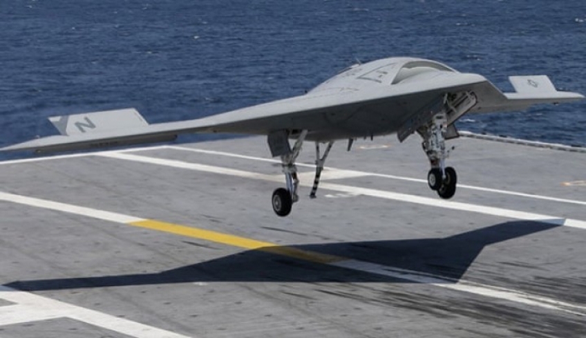 Το Πολεμικό Ναυτικό ενισχύει με drones όλα τα πολεμικά πλοία