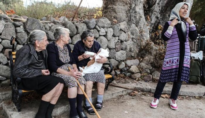 Η 85χρονη γιαγιά της Συκαμνιάς Αιμιλία Καμβύση, ο 40χρονος ψαράς Στρατής Βαλιαμός και η Σούζαν Σάραντον προτείνονται για Νόμπελ Ειρήνης