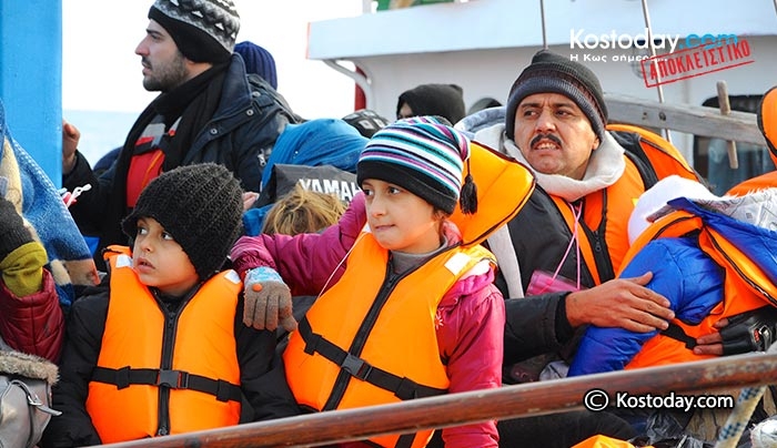 ΠΡΩΪΝΗ &quot;ΚΑΡΑΒΙΑ&quot; μεταναστών στην Κω.. Ανάμεσα τους μικρά παιδιά (φωτό-βίντεο)