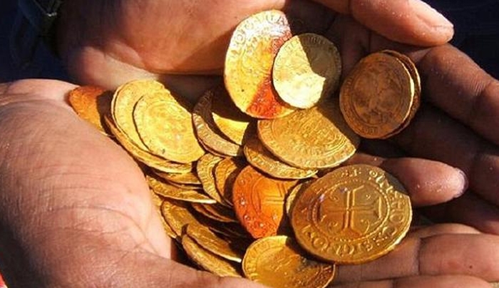 ΑΠΙΣΤΕΥΤΗ ΑΝΑΚΑΛΥΨΗ: Βρέθηκε ναυάγιο στην έρημο γεμάτο με νομίσματα αξίας 14,4 εκατ. ευρώ!