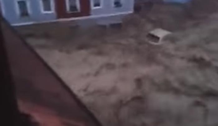 Απίστευτο βίντεο: Φονικές πλημμύρες στα νότια της Γερμανίας