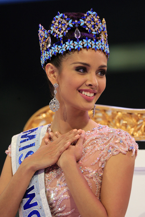 1-Miss-World-Megan-Young-AP-Photo-by-Firdia-Lisnawati