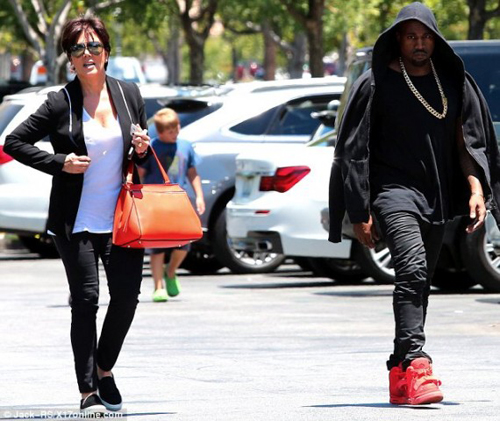 kanye-west-in-nike-air-yeezy-2-red-october-14-570x480