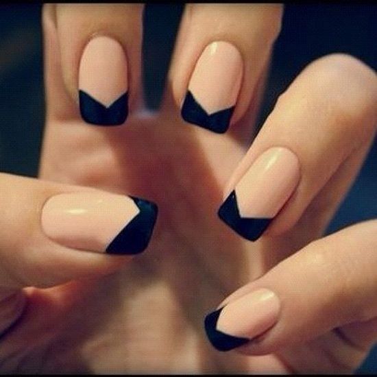 black nails 5