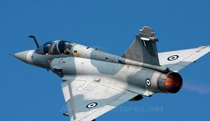 Πτώση αεροσκάφους Mirage 2000 – Σώος ο πιλότος