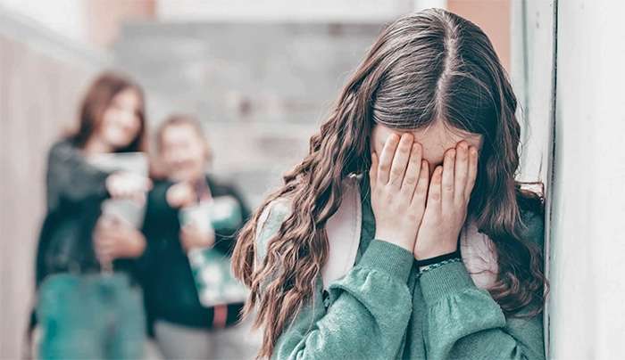 Ανήλικη μαθήτρια με σουγιά σε καυγά έξω από σχολείο της Ρόδου – Παραπομπή στη Δικαιοσύνη