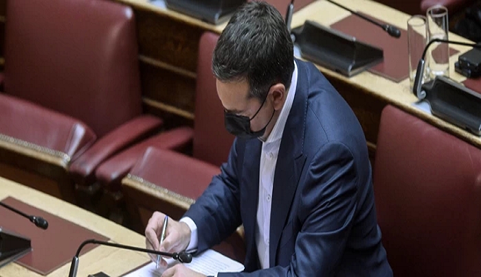 Γιατί ο Τσίπρας ζητά εκλογές ενώ είναι 10 μονάδες πίσω στις δημοσκοπήσεις
