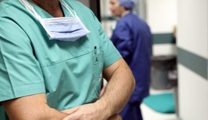 Απίστευτο: Εργαζόταν ως γιατρός στο νοσοκομείο Καβάλας για 17 χρόνια χωρίς πτυχίο!