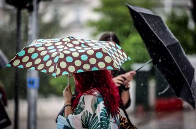 Καιρός σήμερα: Λασποβροχές και καταιγίδες σε δυτική, κεντρική και βόρεια Ελλάδα – Αναλυτική πρόγνωση