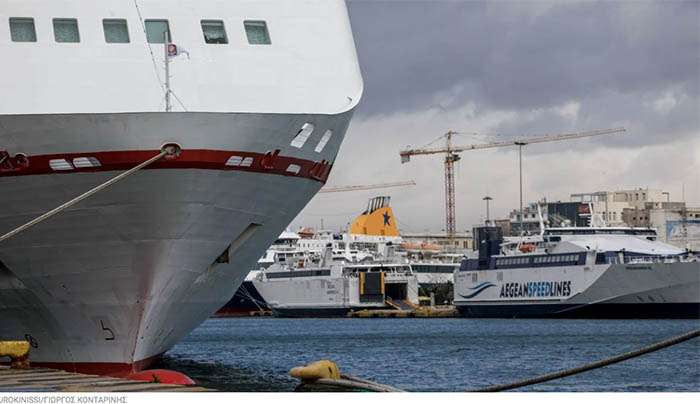 Απαγορευτικό απόπλου λόγω κακοκαιρίας - Σε ποια λιμάνια είναι δεμένα τα πλοία