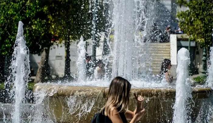 Καιρός σήμερα: Τοπικές βροχές, συννεφιές και άνοδος της θερμοκρασίας