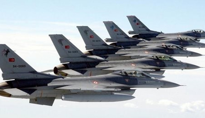 Μπαράζ παραβιάσεων από τουρκικά αεροσκάφοι στο Αιγαίο