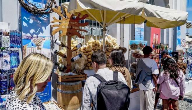 Στο Νότιο Αιγαίο τα περισσότερα χρήματα από τουριστική δραστηριότητα