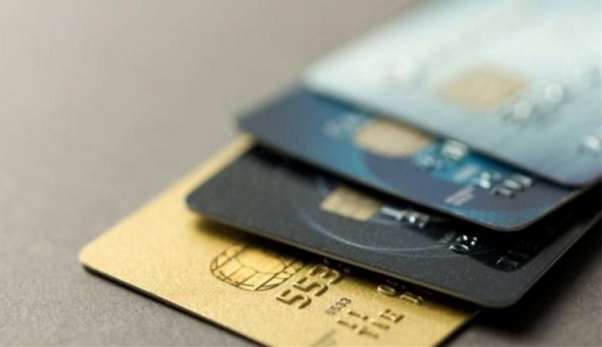 Τεράστια απάτη: Πώς βρίσκουν το PIN στην πιστωτική κάρτα