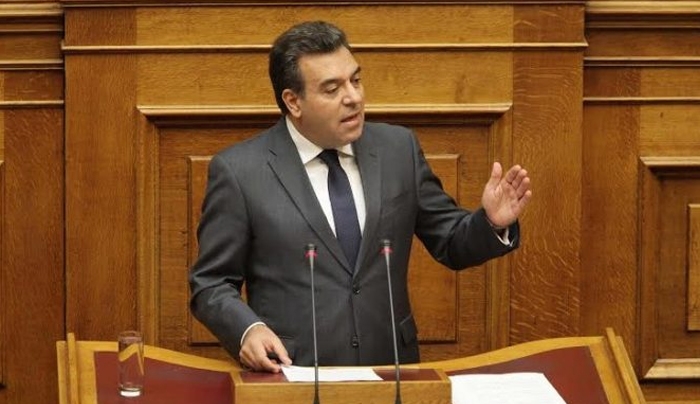 ΜΑΝΟΣ ΚΟΝΣΟΛΑΣ: Ο ΕΟΠΥΥ κατήργησε εξέταση για καρκίνο του μαστού