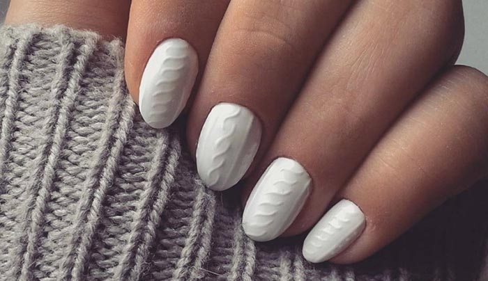 Knit Nails: Αυτή είναι η νέα τάση στα νύχια