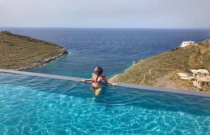 Απίστευτη έκρηξη κερδών για τους Έλληνες ξενοδόχους την τετραετία Κουντουρά στον τουρισμό