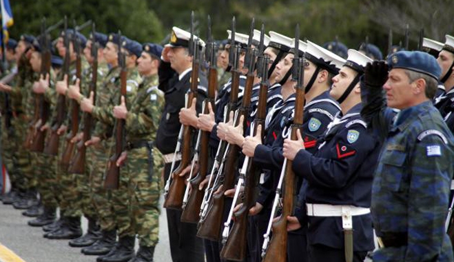 Οι αυξήσεις στους μισθούς των ενστόλων που θα γίνουν το Νοέμβριο