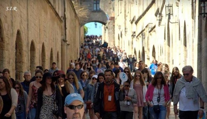 Αισιόδοξοι για την Ελλάδα το 2017 TUI, Thomas Cook, Der Touristik