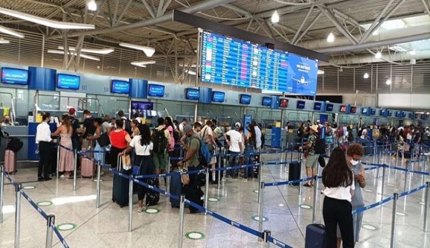+12% έναντι του 2019 η επιβατική κίνηση το 7μηνο στα ελληνικά αεροδρόμια