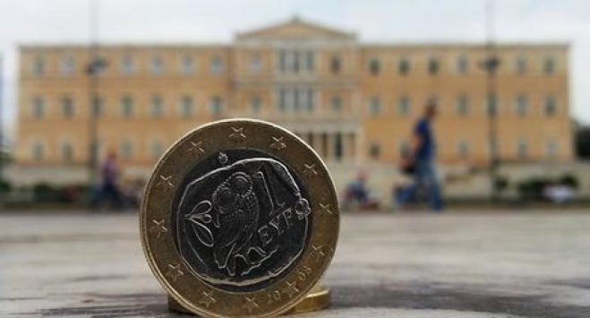 Βήματα ανάπτυξης στην Ελλάδα "βλέπει" η Fitch για το 2014 και το 2015