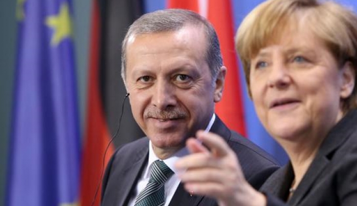 Προσφυγικό: Γερμανία-Γαλλία στήνουν μίνι σύνοδο κορυφής με την Τουρκία