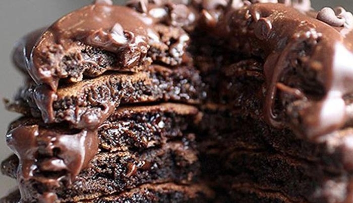 Φτιάξτε λαχταριστά pancakes σοκολάτας