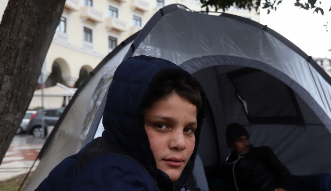 ΔΟΜ: Μειώθηκαν στο μισό οι αφίξεις προσφύγων μεταναστών στην Ευρώπη το 2017