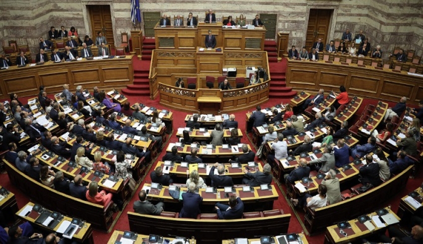 Η πασιέντσα του εκλογικού νόμου και τα παιχνίδια του ΣΥΡΙΖΑ