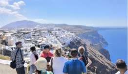 Καιρός σήμερα: Ηλιοφάνεια με παροδική συννεφιά σε πολλές περιοχές της χώρας – Βροχές στα ορεινά