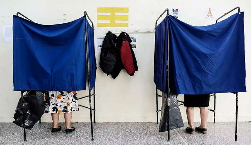 Βουλευτές της ΝΔ ζητούν αναθεώρηση του εκλογικού νόμου με επαναφορά του μπόνους των 50 εδρών