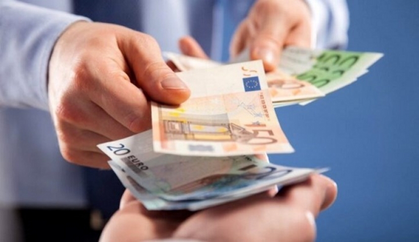 Επίδομα 400 ευρώ σε επιστήμονες: Διευρύνεται ο αριθμός των δικαιούχων - Ποιοι και πώς θα το λάβουν