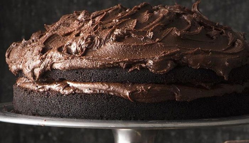 Κέικ με επικάλυψη πικρής σοκολάτας
